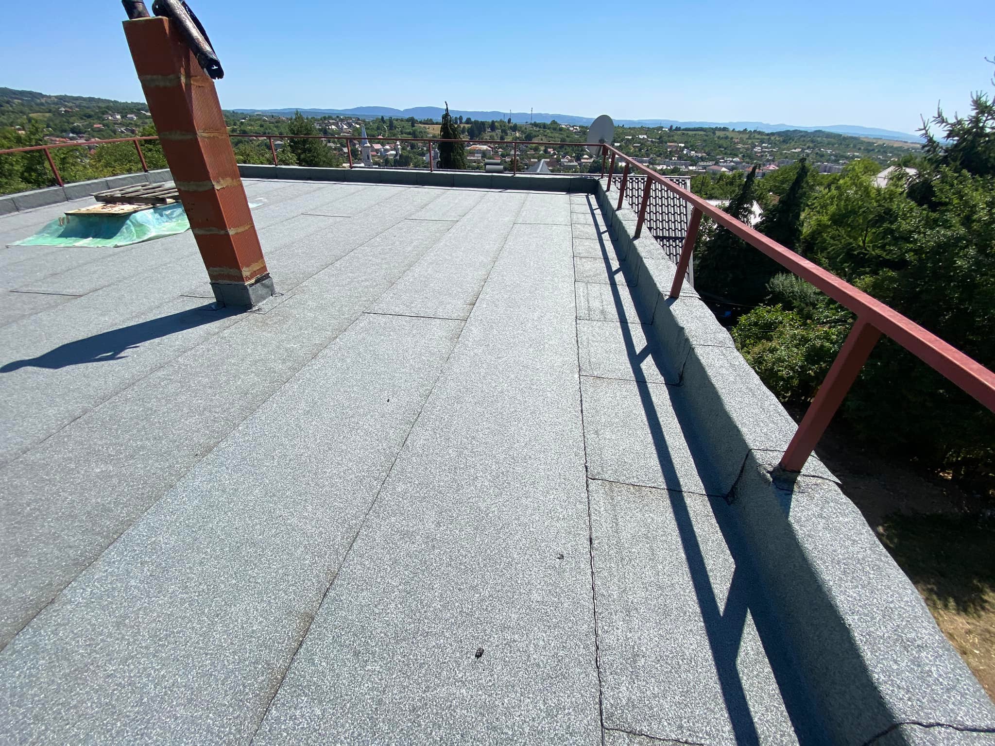 Terasă circulabilă — hidroizolație cu membrană bituminoasă